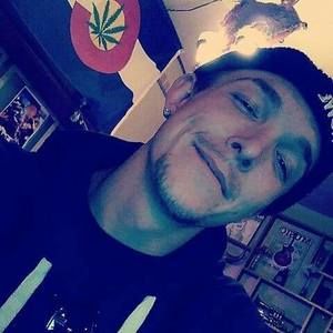 Meet your Posher, Buddy